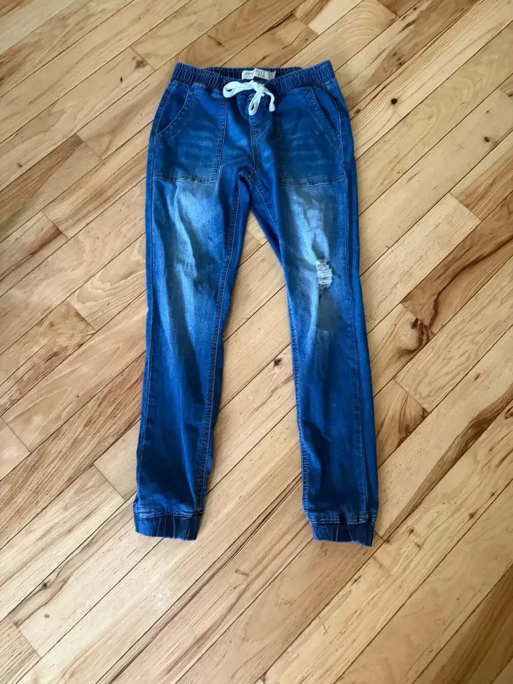 Celebrity Pink Ace Denim Jogger Jeans Distressed Size 3/4
